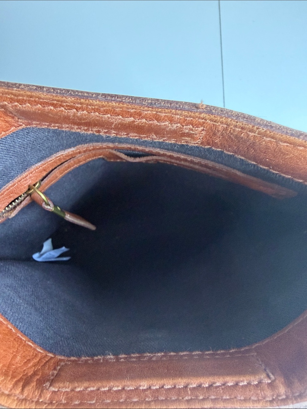 Madewell The Slim Brooklyn Crossbody Bag in Leather - Picture 6 of 8